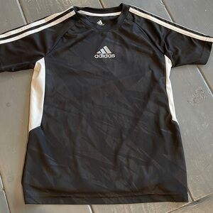 ADIDAS BOYS TEE M 10/12